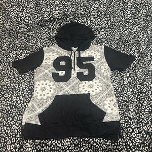 Hooded paisley print shirt